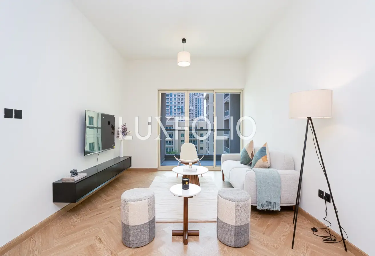 Largest 1 Bed | 800sq.ft | Vacant Now