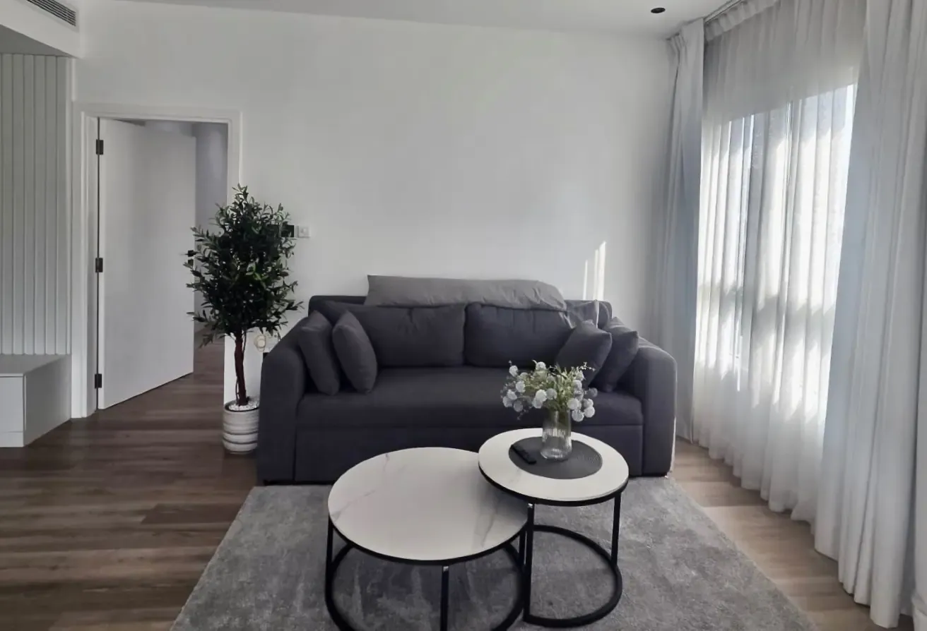 Furnished | Corner Unit | Luxury Upgrades | Vacant