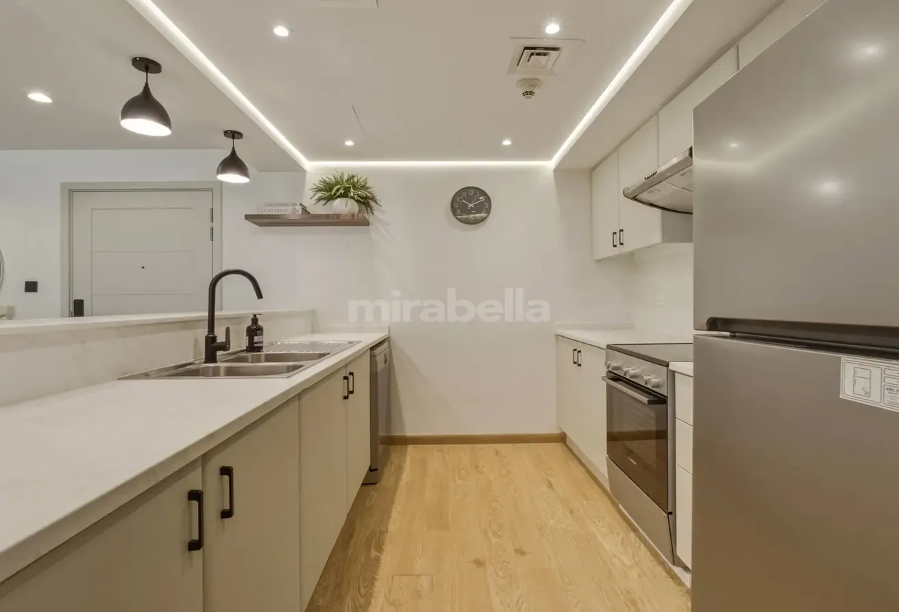 Turnkey | Pool View | Large and Rare Layout