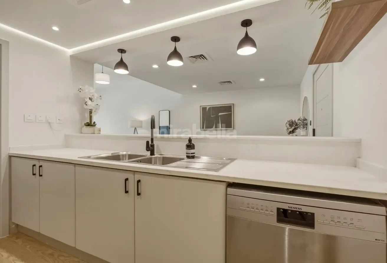 Turnkey | Pool View | Large and Rare Layout