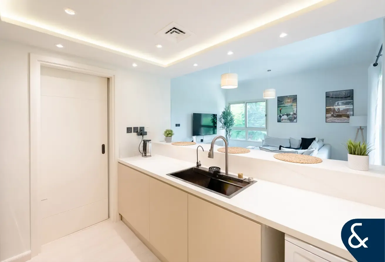 Corner Unit | Fully Upgraded | Low Floor