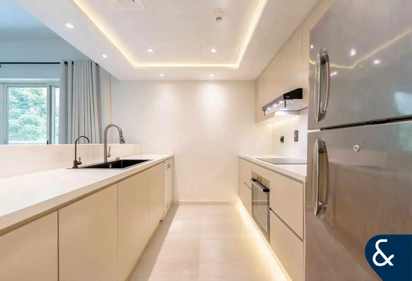 Corner Unit | Fully Upgraded | Low Floor