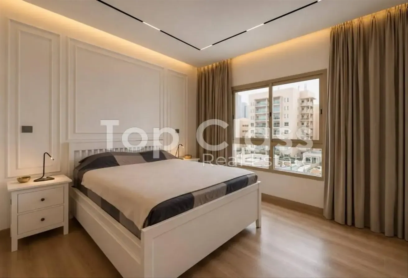 Furnished & Upgraded | Pool View | With Study
