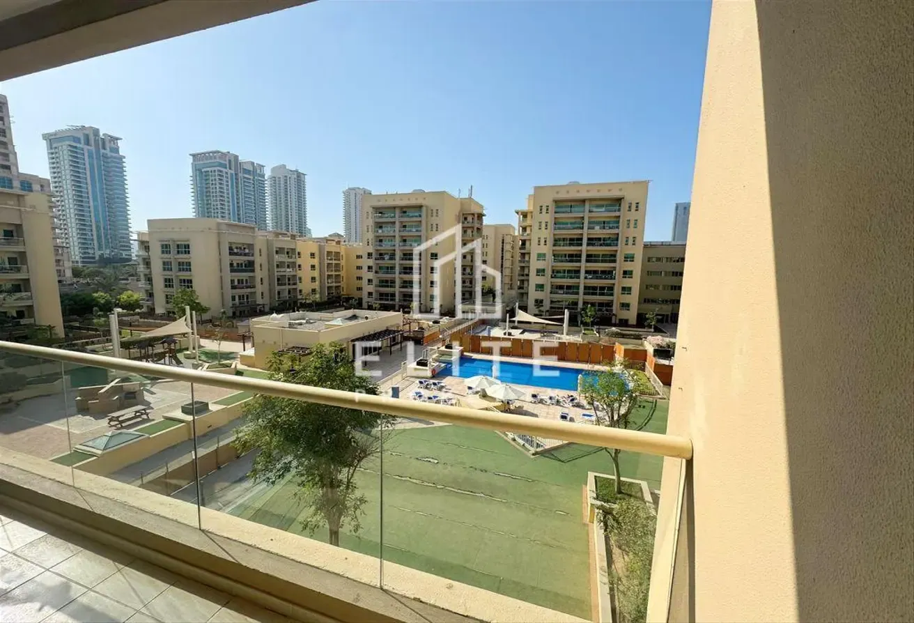 Tenanted | Exclusive | Corner Unit | The Greens