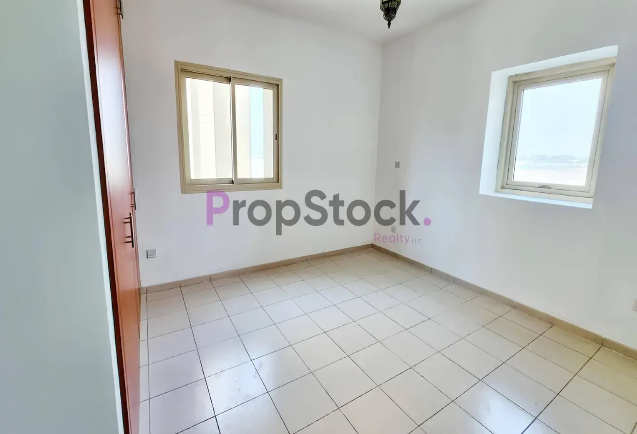 Pool View | Perfect End use 2 Bed | Exclusive