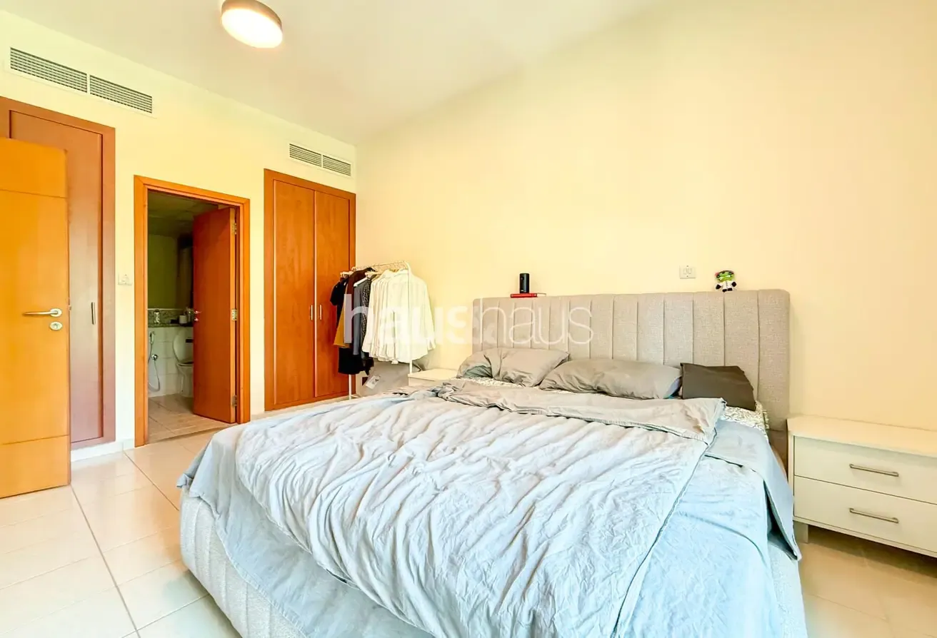 Vacant on Transfer | Lower floor | Open views