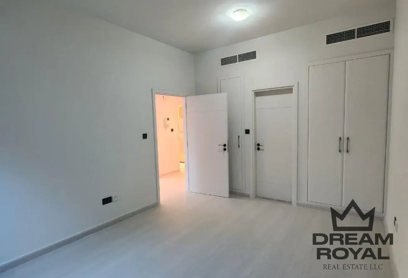 Fully Upgraded | Spacious layout | Bright