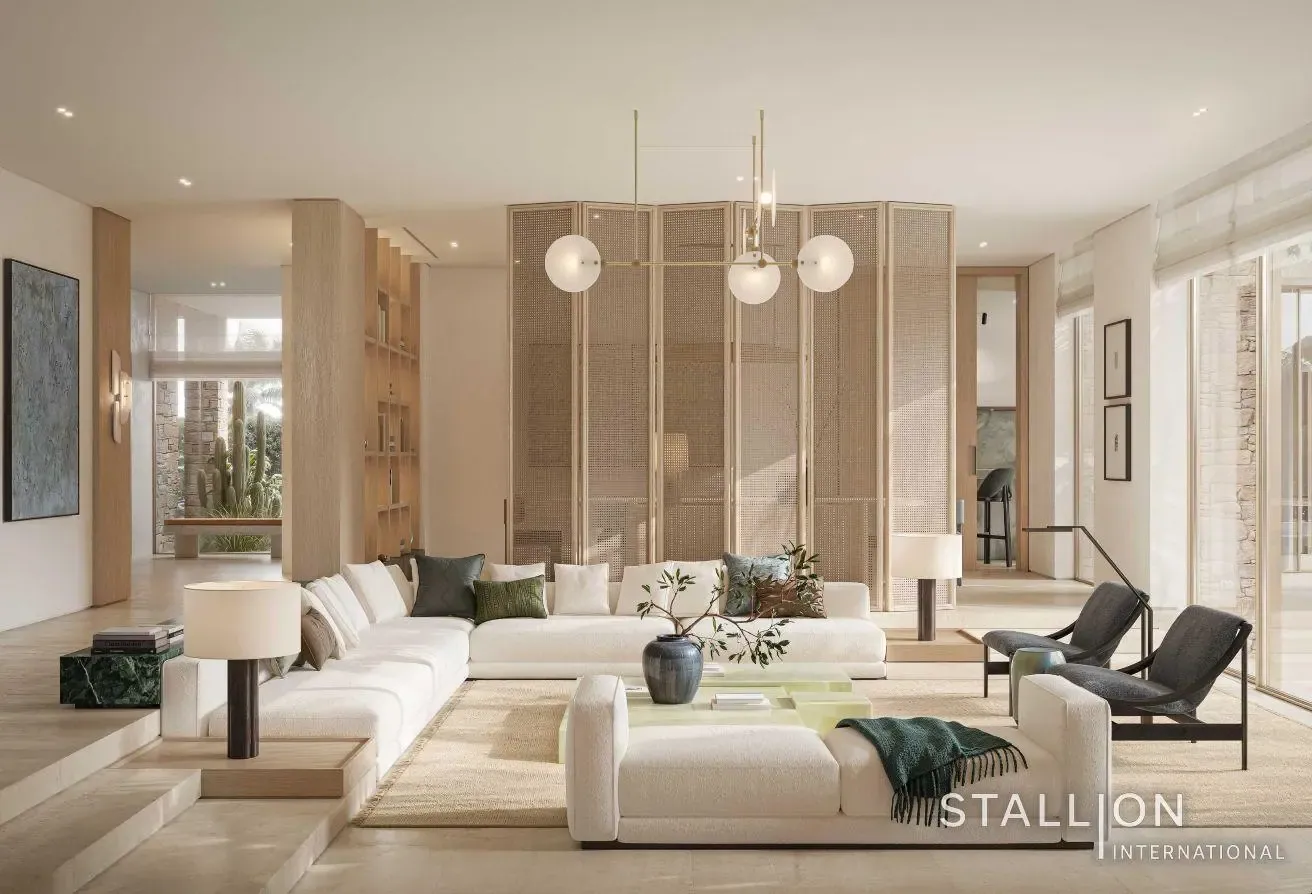 LUXURY VILLA | 5+ Beds | AURORA Type