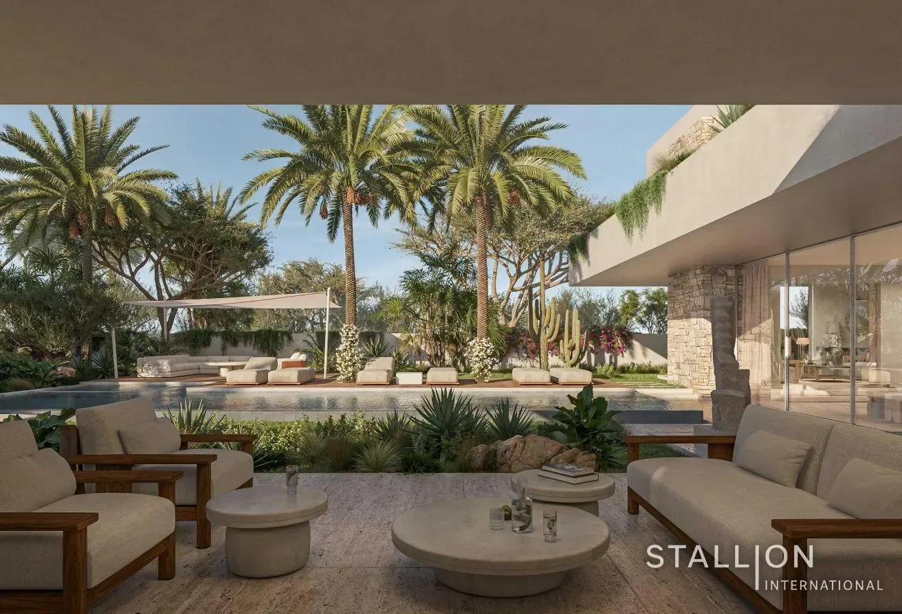 LUXURY VILLA | 5+ Beds | AURORA Type