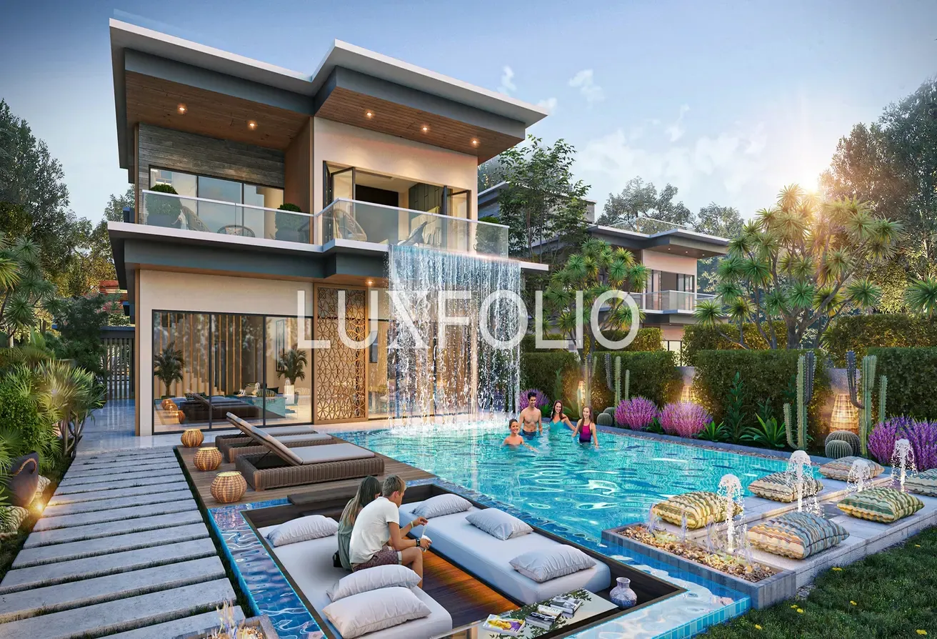 Exclusive Luxury Villa | Resort-Style Living | Directly on Lagoons