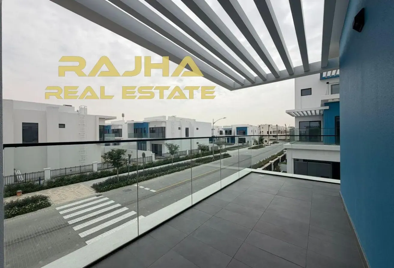 4 Bed Townhouse | Vacant Now | Brand New