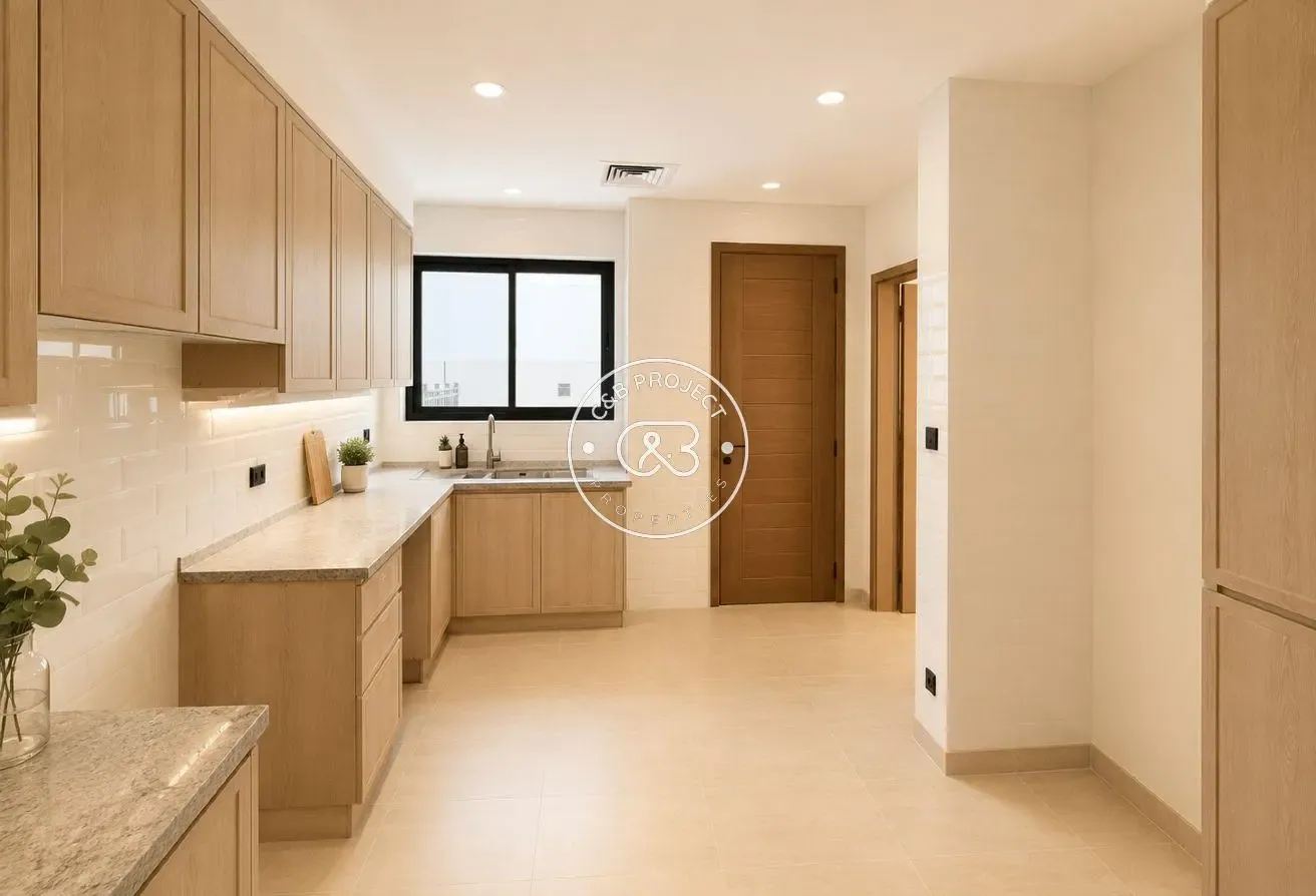 Single Row | Motivated Seller | Near Central Hub