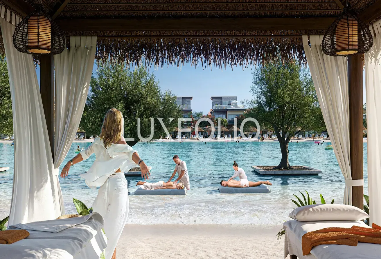 Water-Facing Unit | Direct Lagoon Views