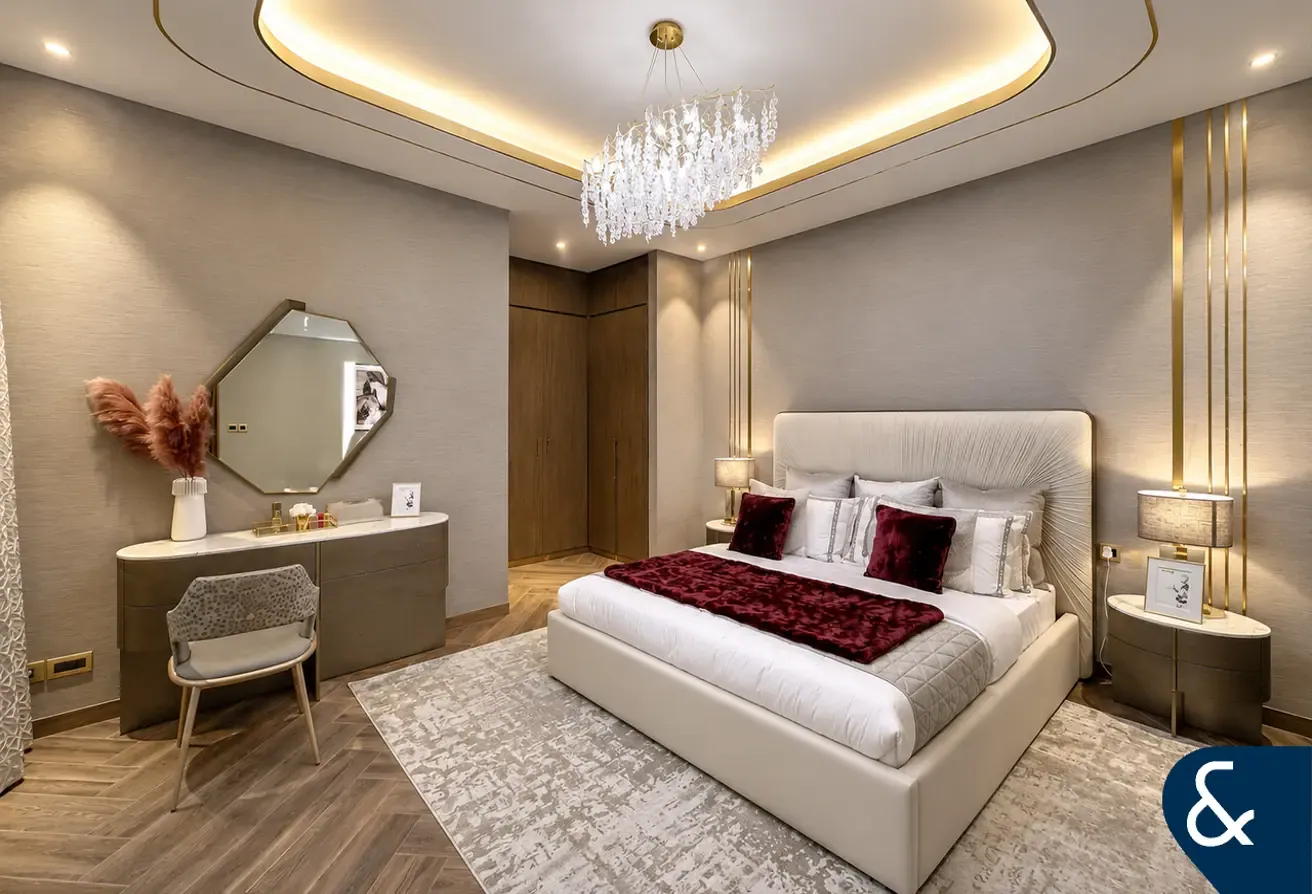 6 Bedroom | LV1000 | Large Plot | Corner Unit