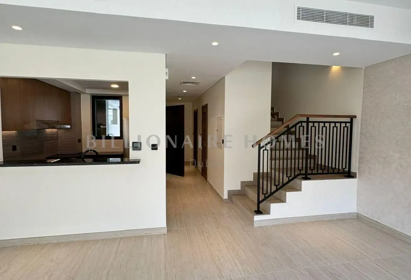 SINGLE ROW | MORTGAGEABLE | MOTIVATED SELLER