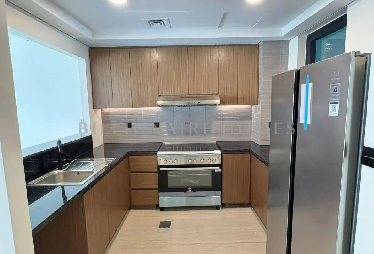 SINGLE ROW | MORTGAGEABLE | MOTIVATED SELLER