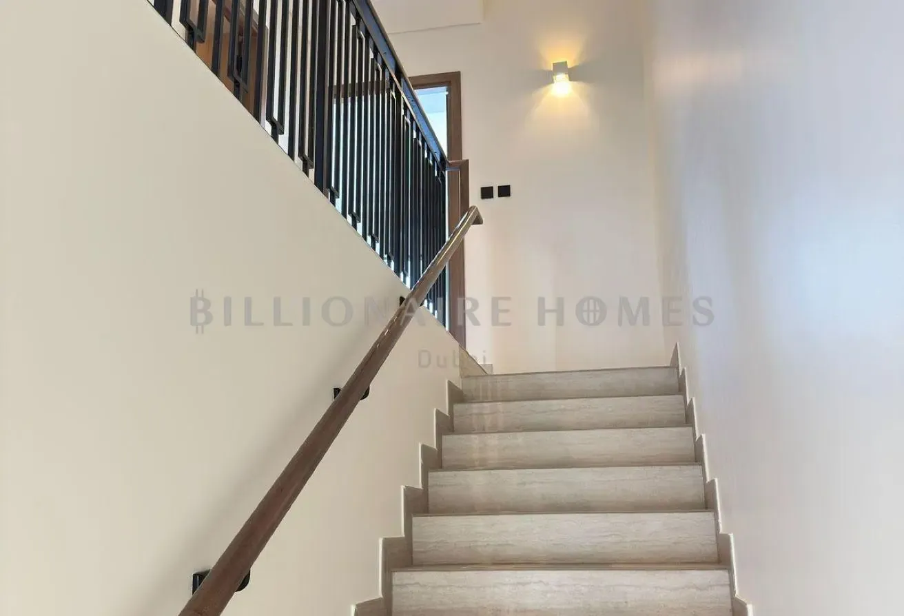 SINGLE ROW | MORTGAGEABLE | MOTIVATED SELLER