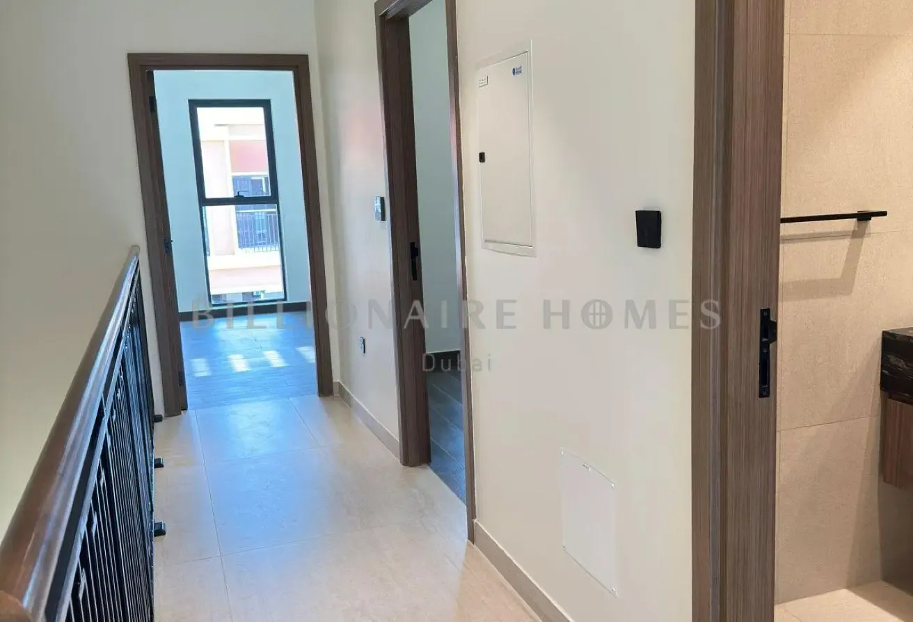 SINGLE ROW | MORTGAGEABLE | MOTIVATED SELLER