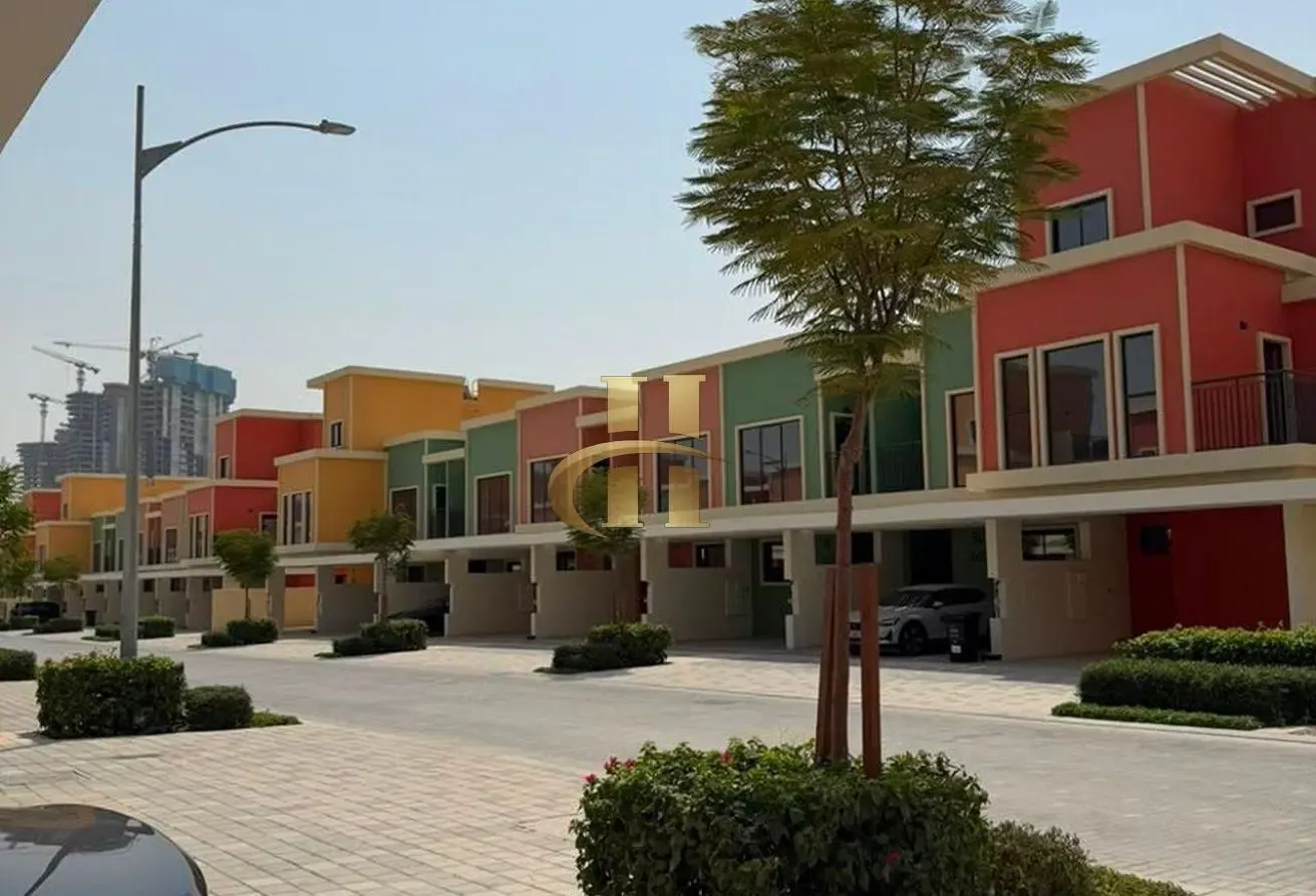 Single Row |  Close To Lagoon | Inquire Today