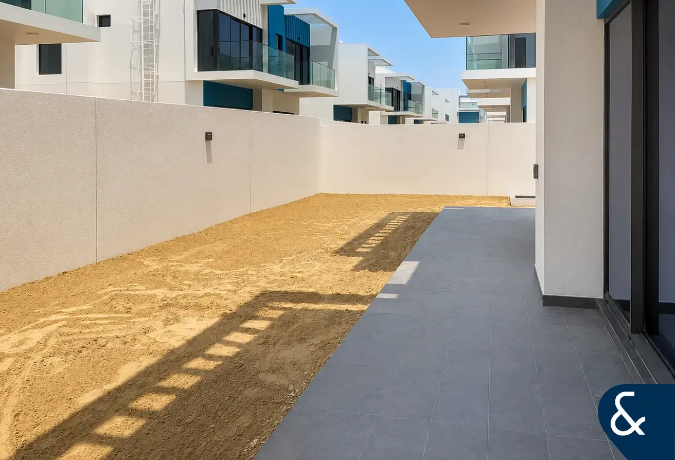 LV4 Stand Alone | Prime Plot | Close To Pool