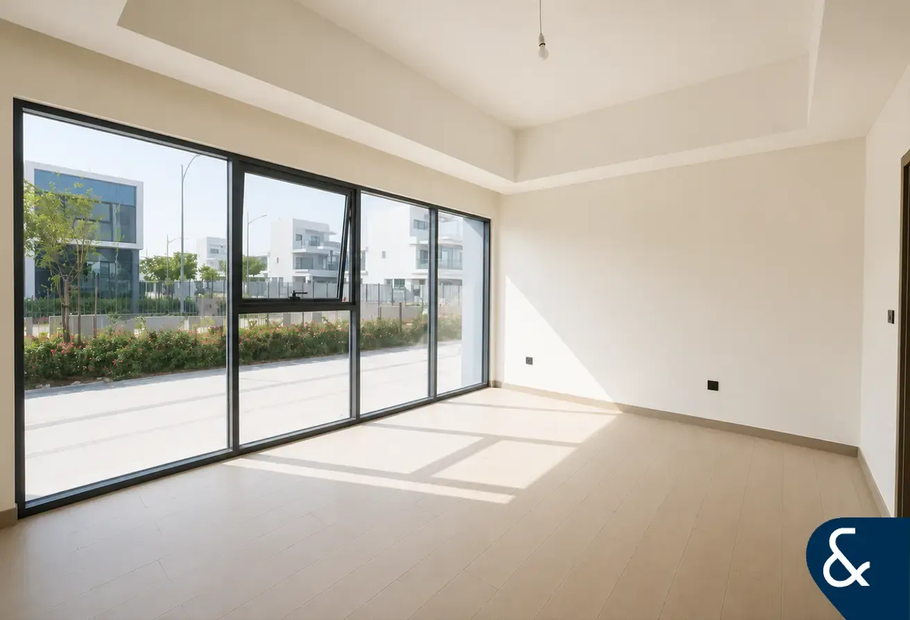 LV4 Stand Alone | Prime Plot | Close To Pool