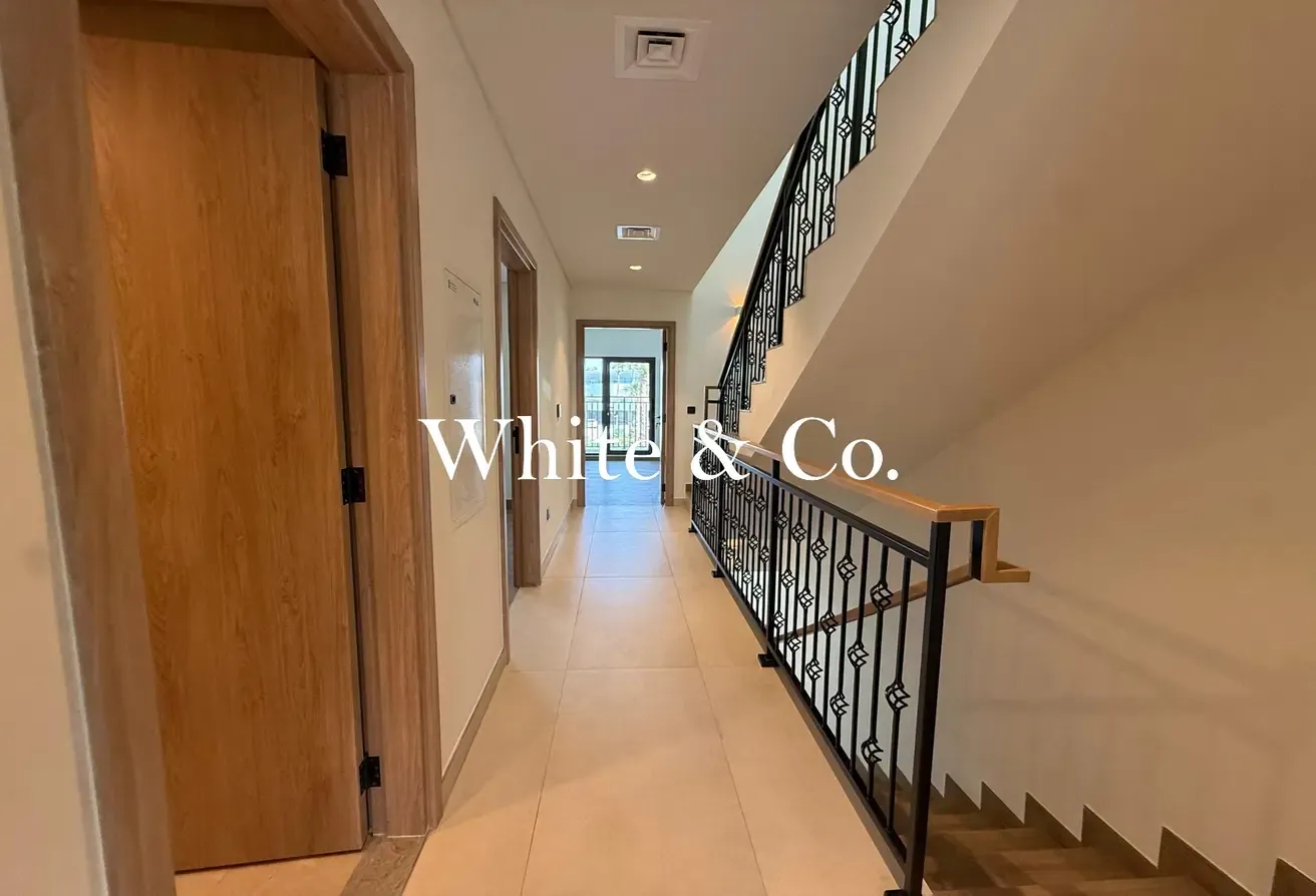 Top Location| Lagoon Access | Vacant 5BR