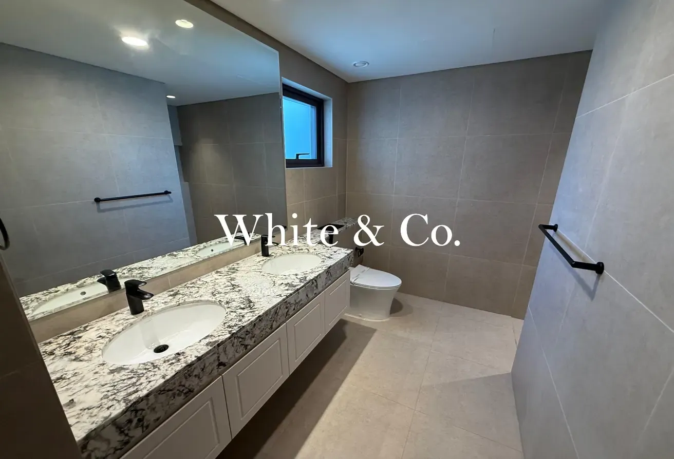 Top Location| Lagoon Access | Vacant 5BR