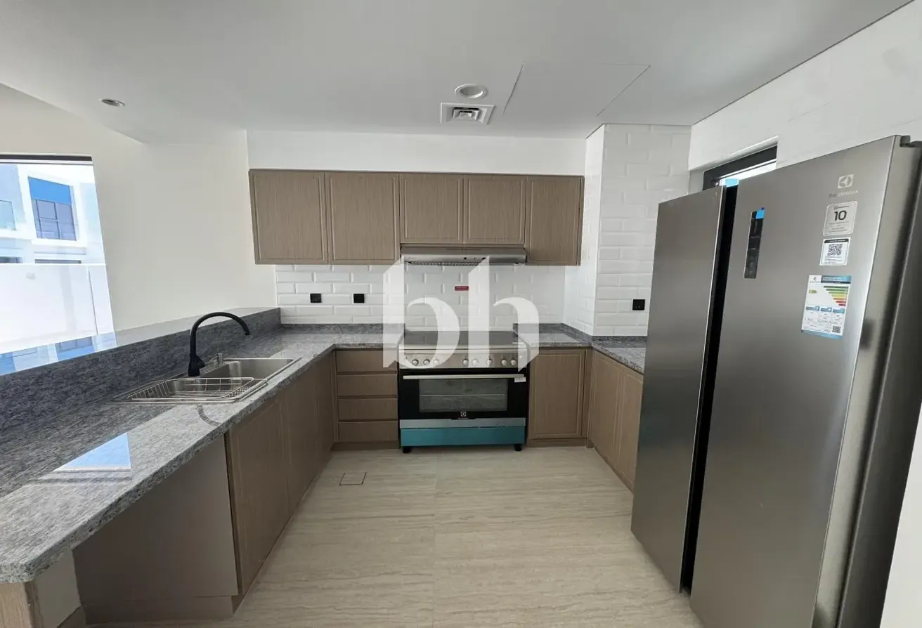 Ready Unit | Corner Layout | Multiple Options