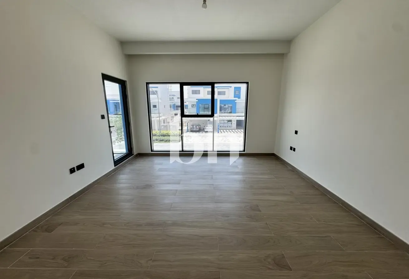 Ready Unit | Corner Layout | Multiple Options