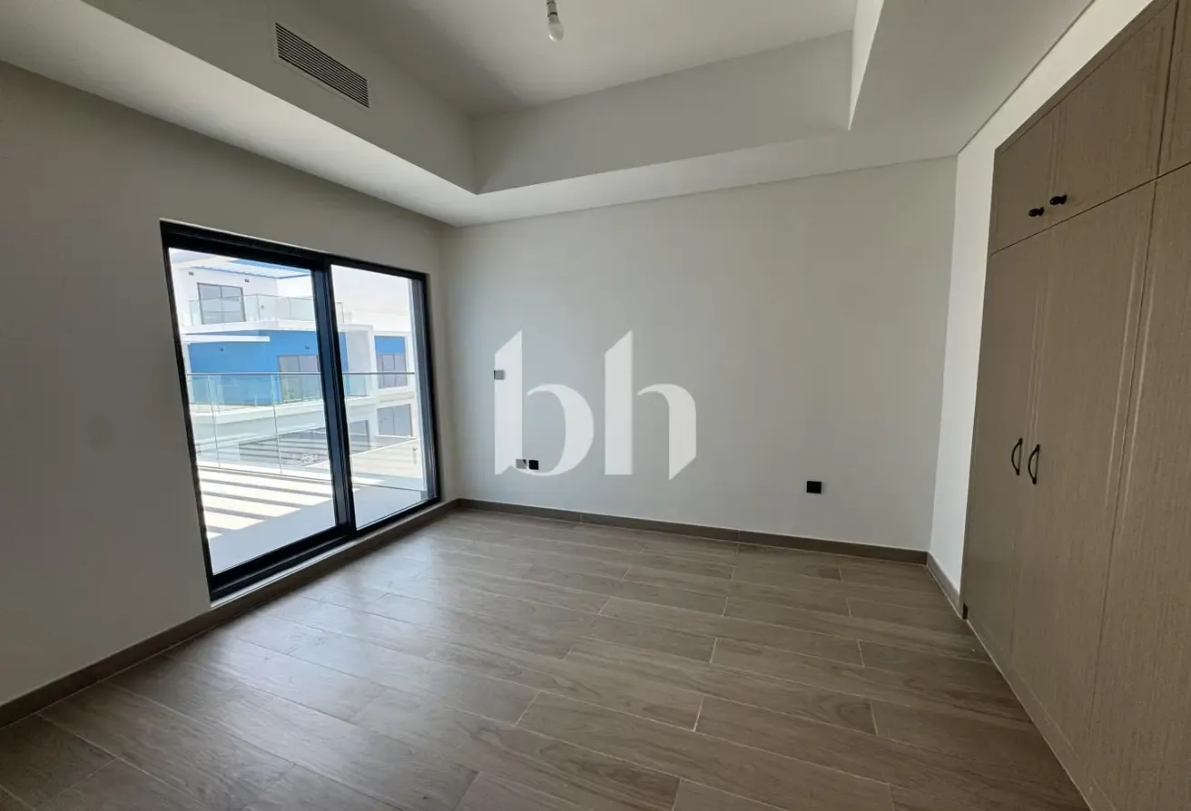 Ready Unit | Corner Layout | Multiple Options