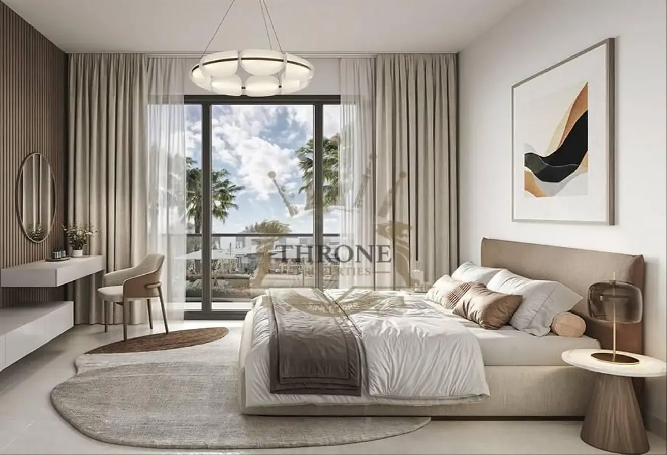 Luxury Townhouse|| Prime Location || Investor Deal