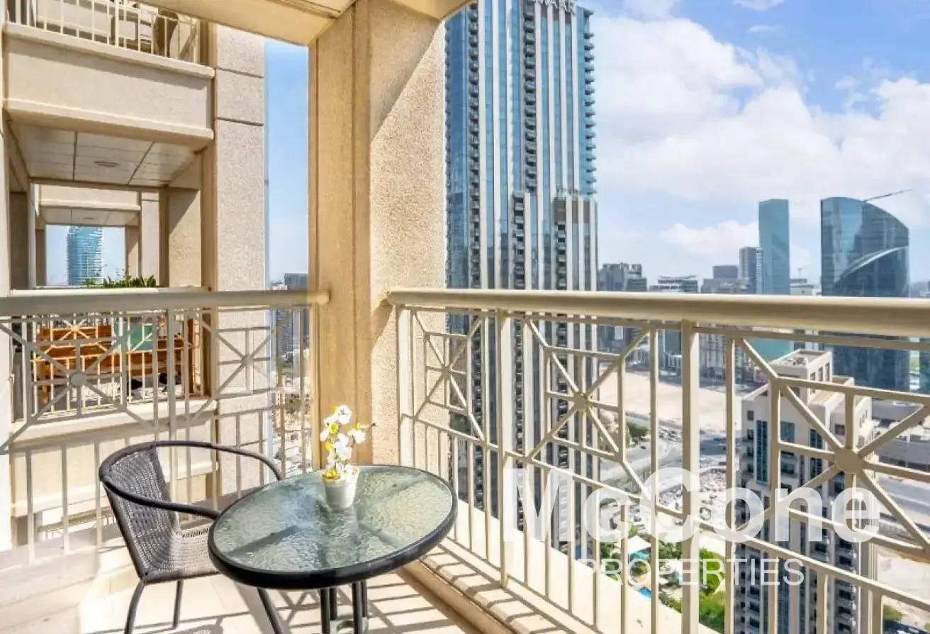 High Floor | Bright Layout | Boulevard Facing