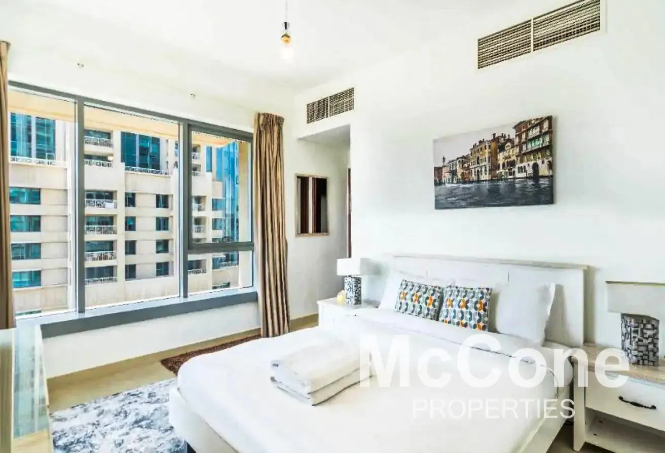 High Floor | Bright Layout | Boulevard Facing