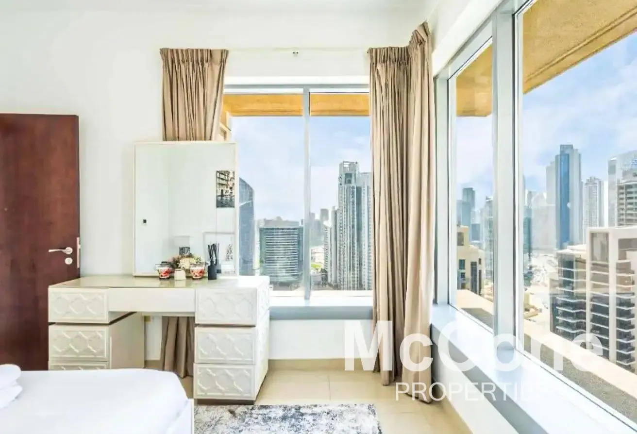 High Floor | Bright Layout | Boulevard Facing