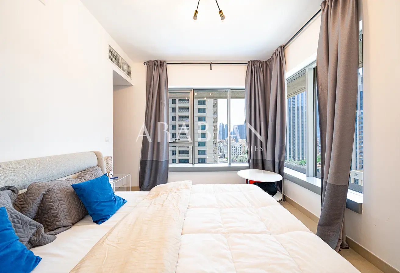 EXCLUSIVE | VACANT | 02 SERIES | BOULEVARD VIEW