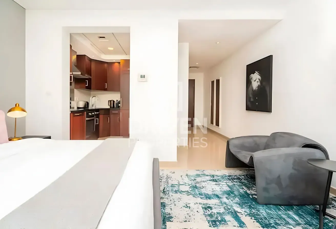 Vacant | Boulevard View | Huge Terrace | Premium