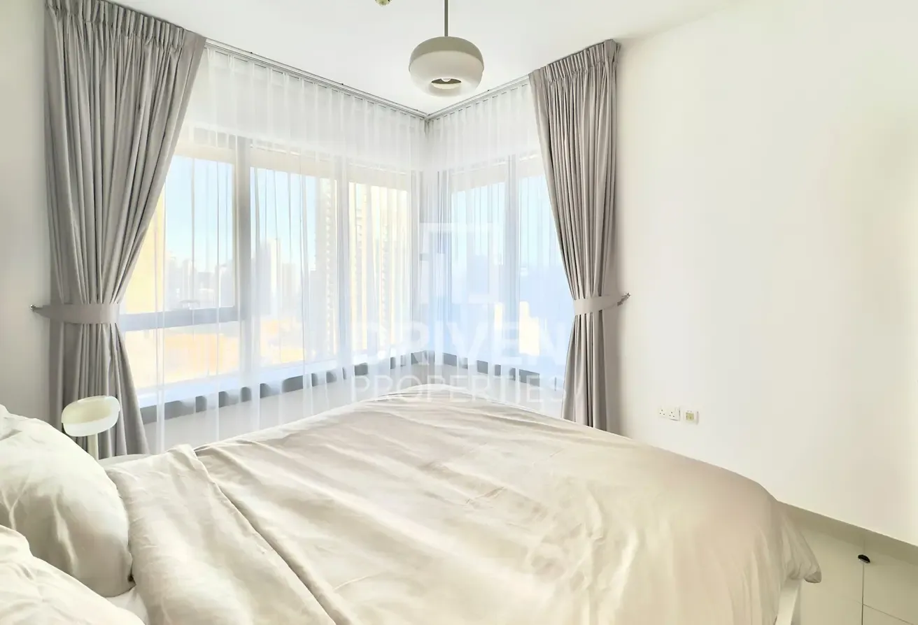 High Floor | Boulevard View | Vacant