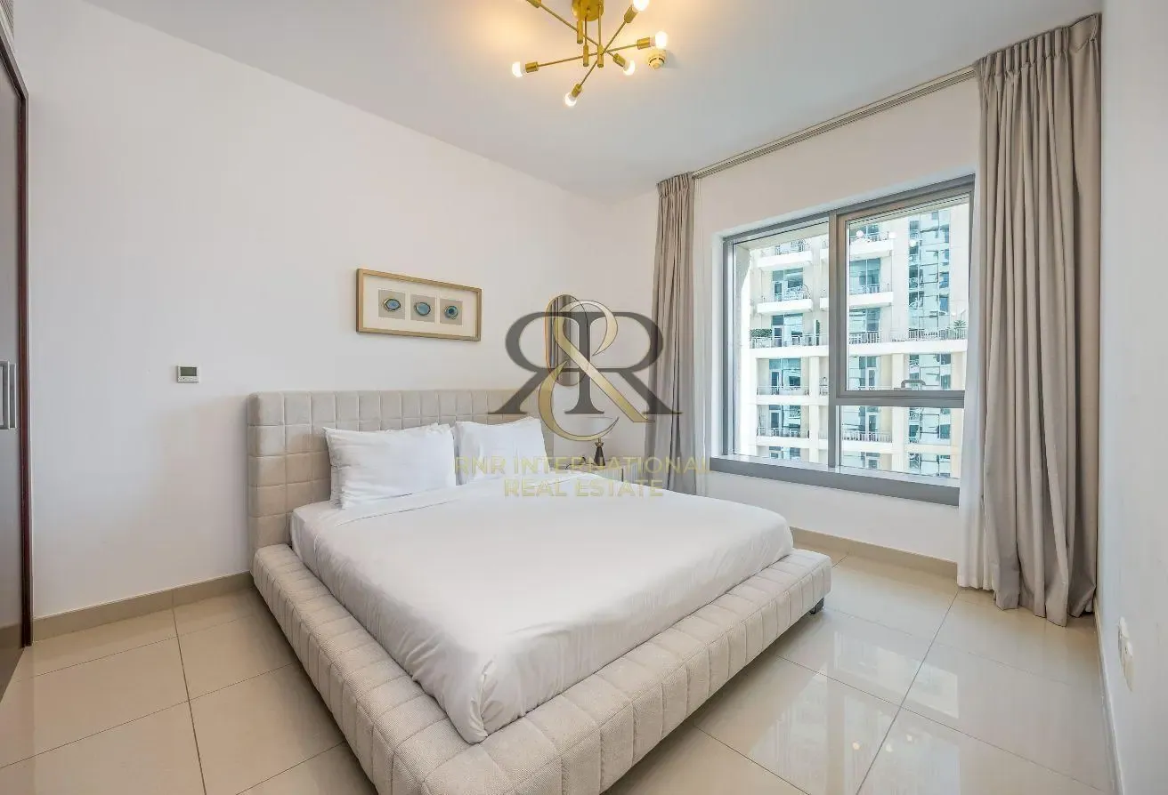 Elegantly Furnished I Bright Spacious l Rented