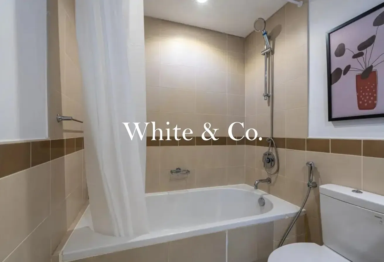 Larger Layout 1 Bed | Vacant | High Floor