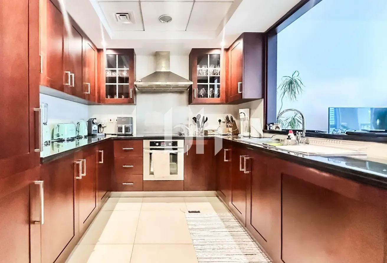Fountain view | Furnished | High Floor