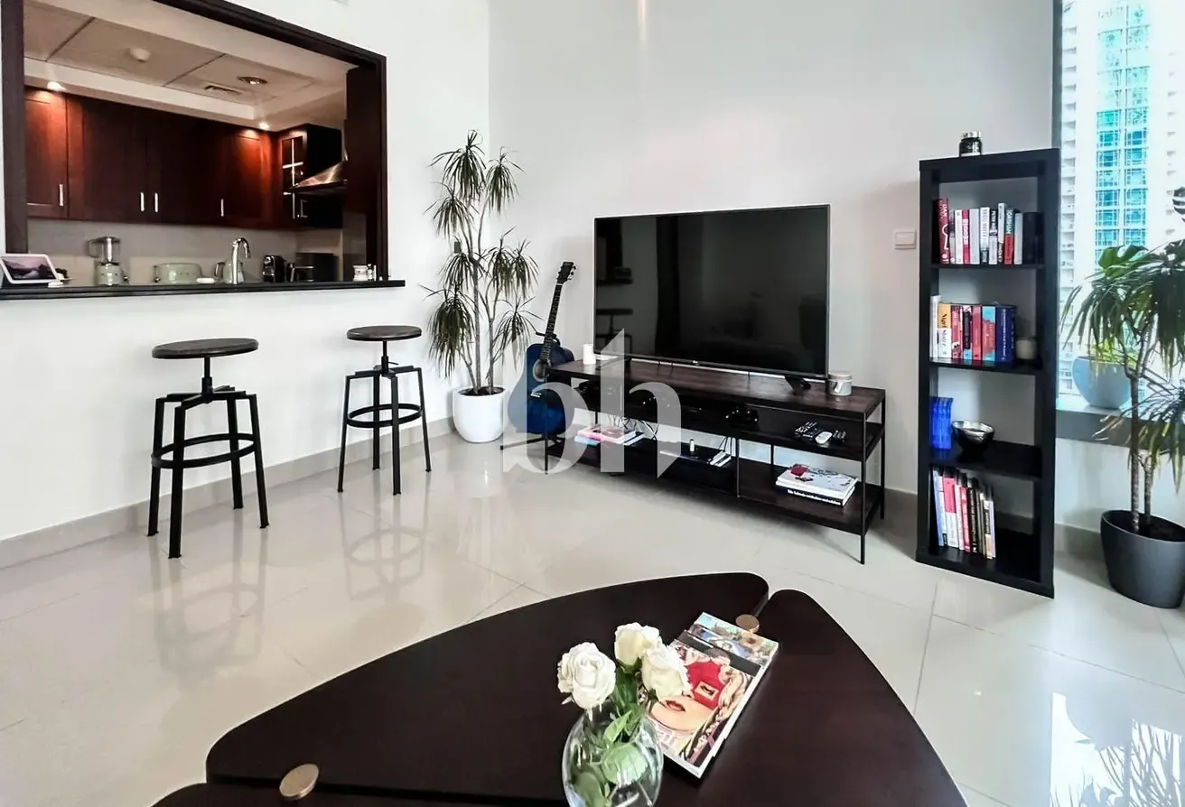 Fountain view | Furnished | High Floor