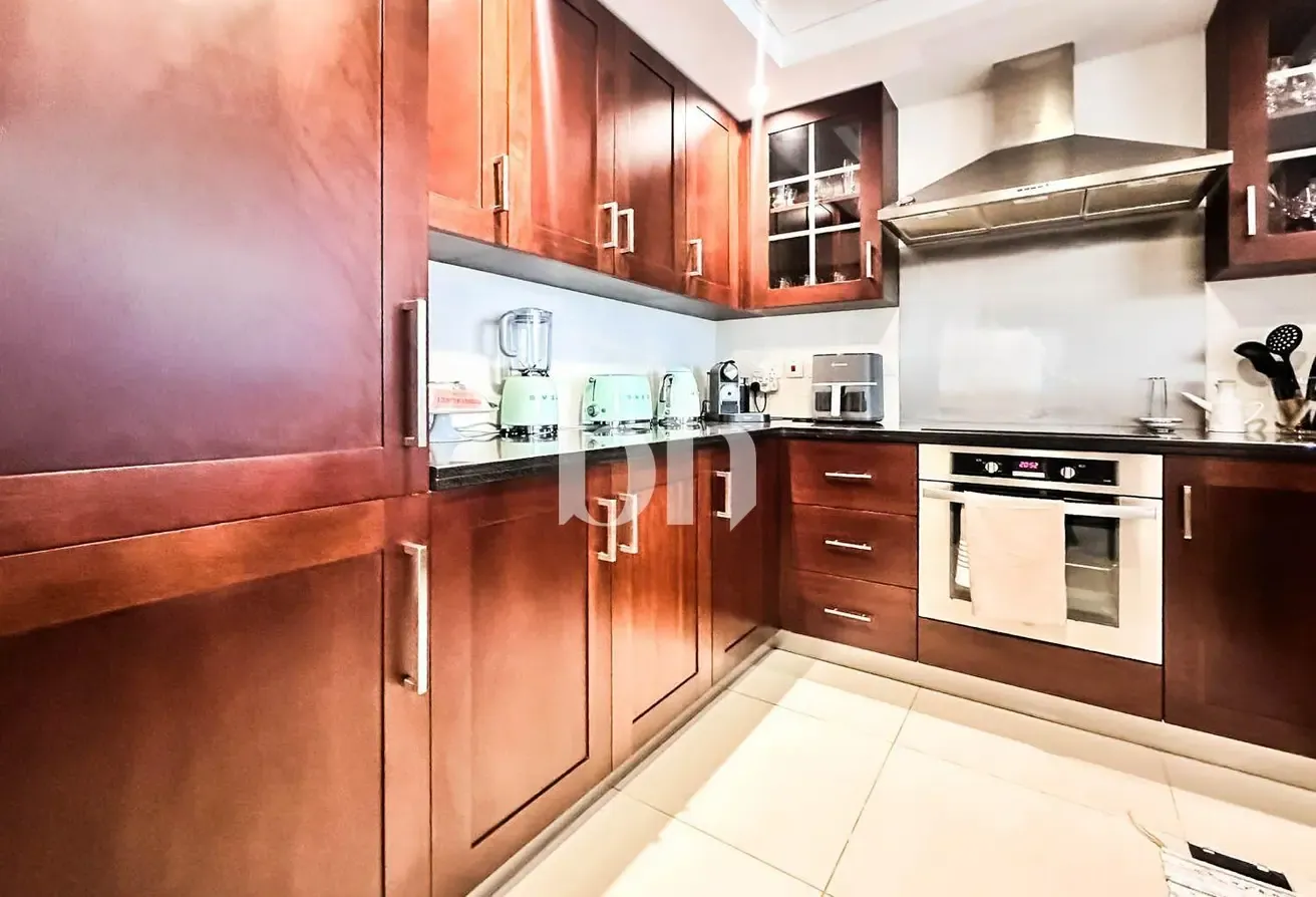Fountain view | Furnished | High Floor