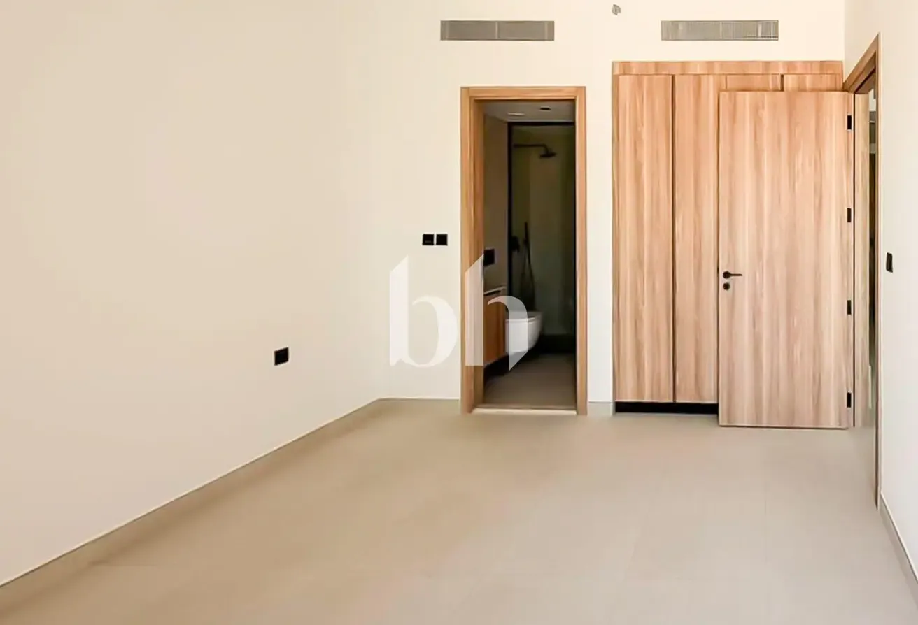 Investor Deal | Unfurnished | Lagoon view