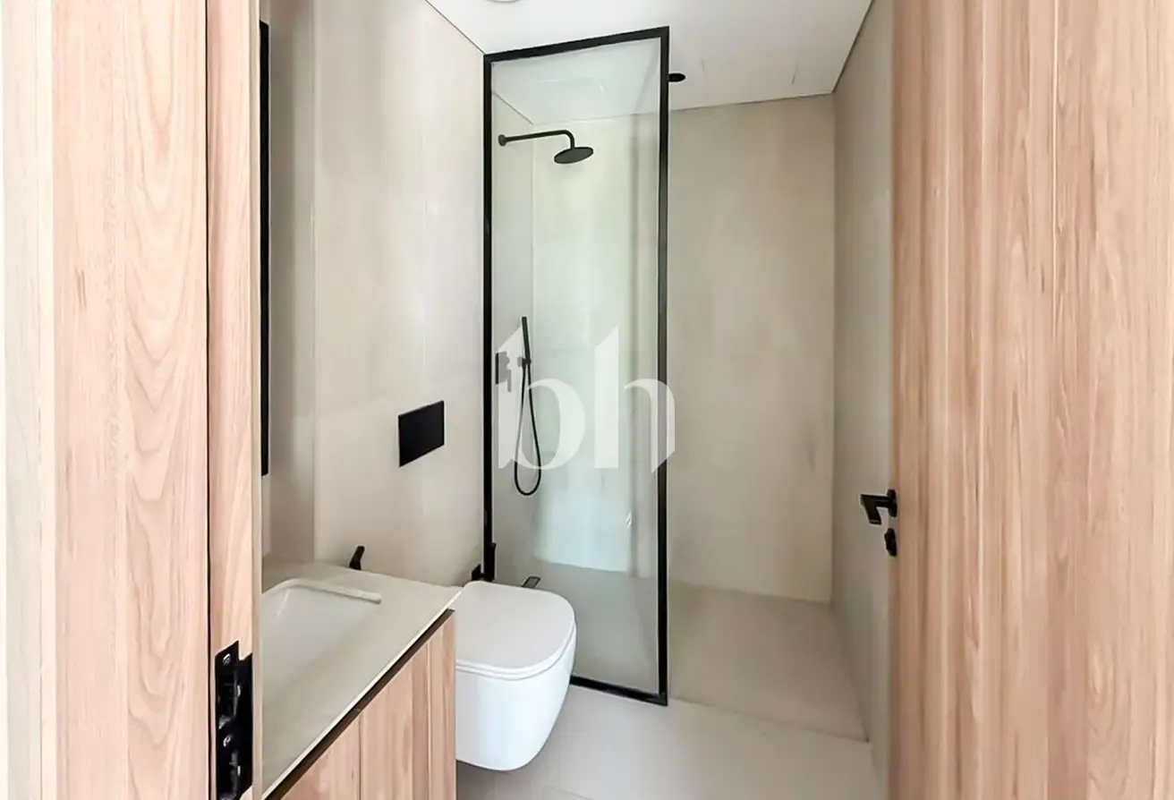 Investor Deal | Unfurnished | Lagoon view