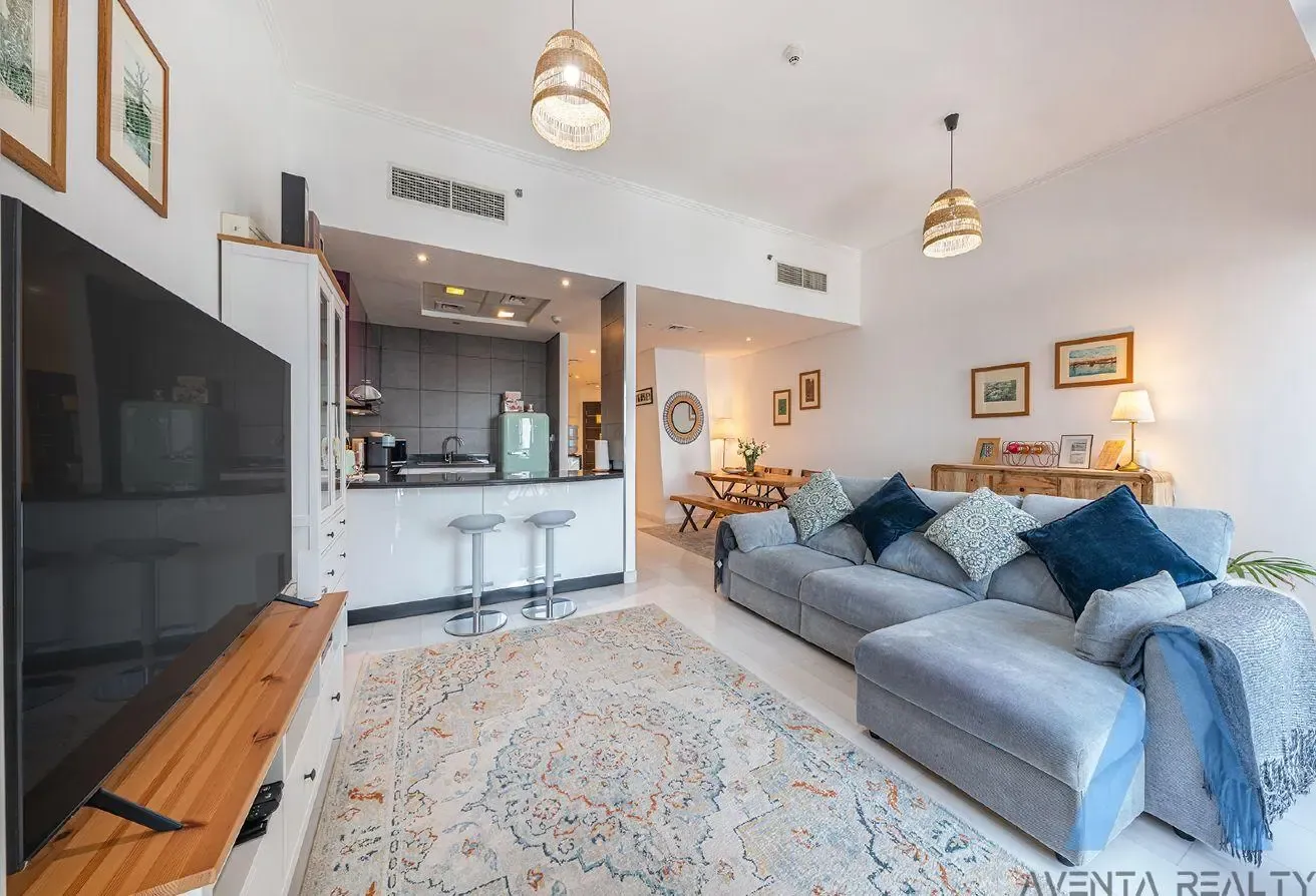 Large Layout | Sea and Marina View | VOT