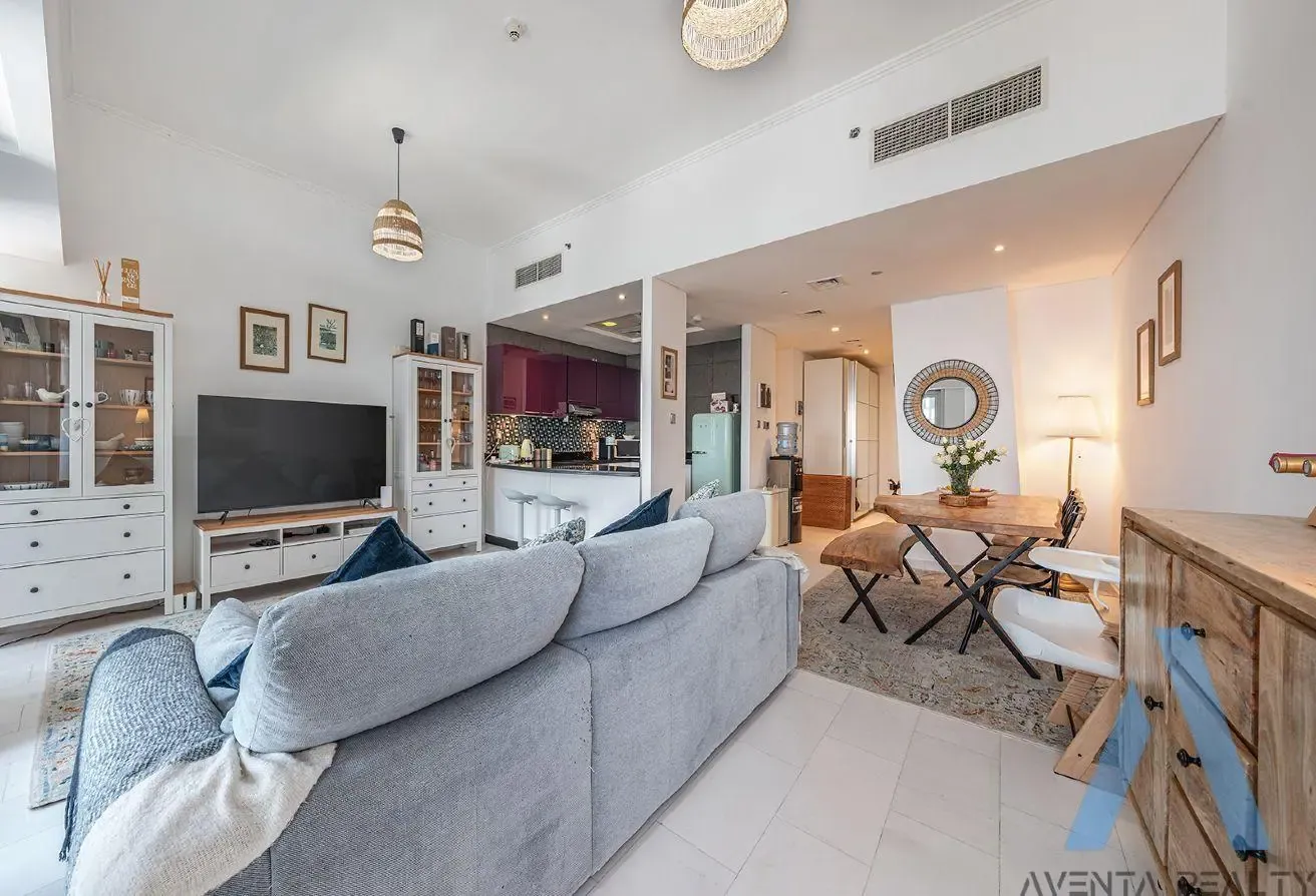 Large Layout | Sea and Marina View | VOT