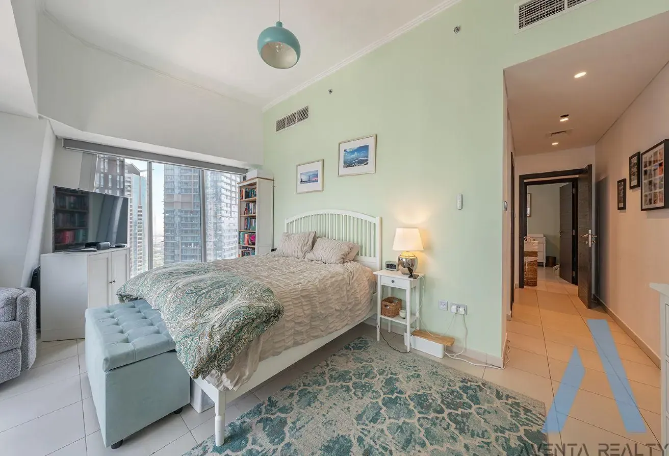 Large Layout | Sea and Marina View | VOT