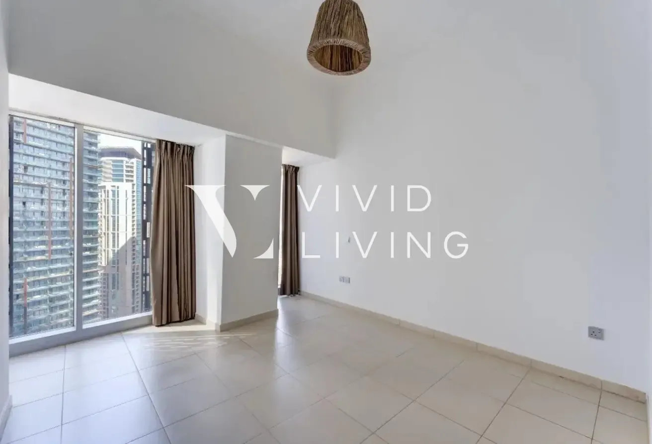 Full Marina  | High Floor | Vacant