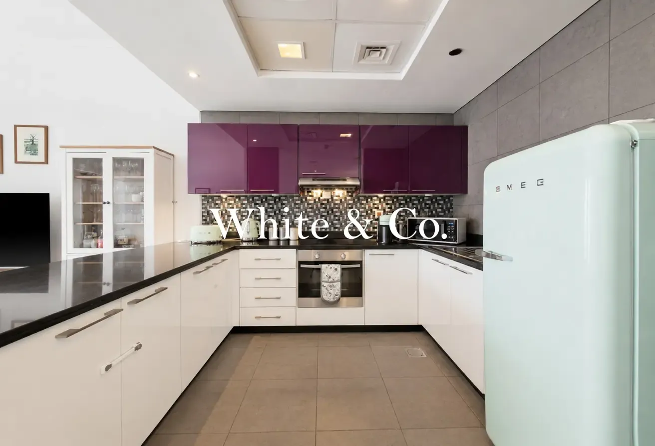 High Floor | Vacant | Expansive Layout