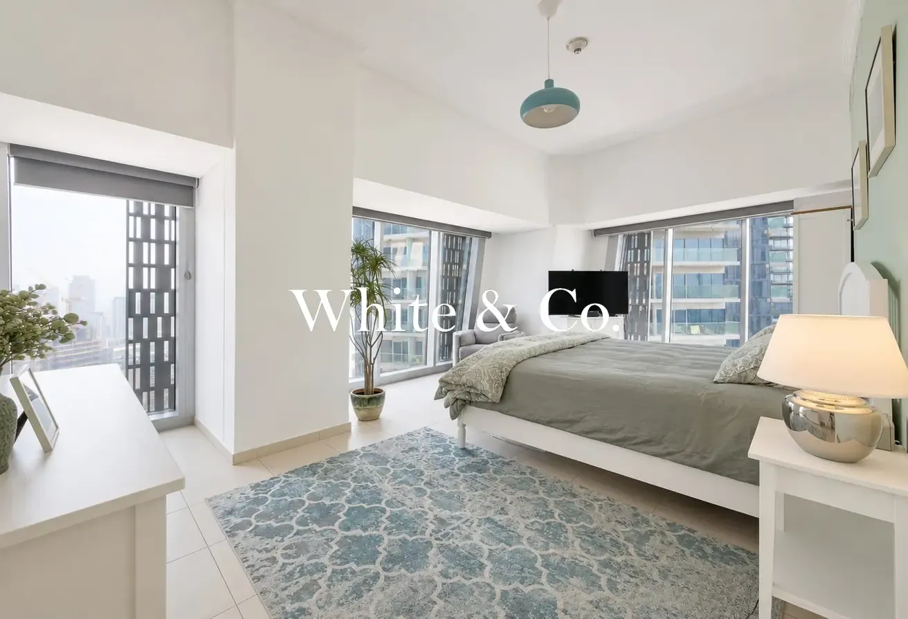 High Floor | Vacant | Expansive Layout
